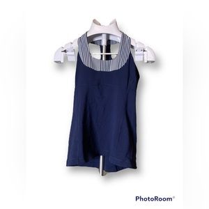 Lululemon Tank Racer back Crew cut neckline. Size 6